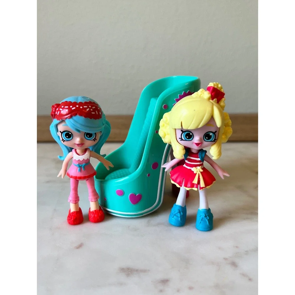 Shopkins Popette Lil' Shoppie and Jessicake Lil' Shoppie Mini Doll Heel Stand